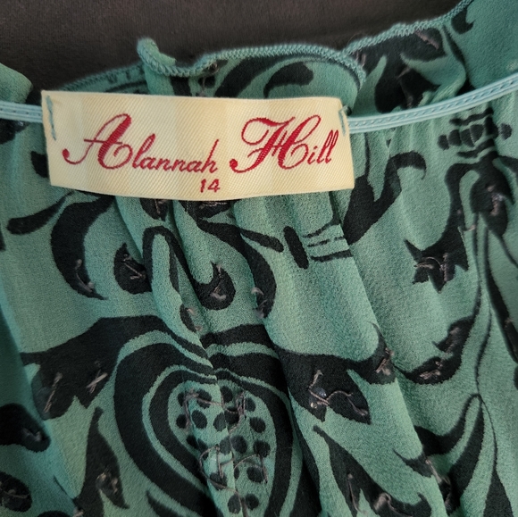 Beautiful Alannah Hill green silk dress - Picture 3 of 4